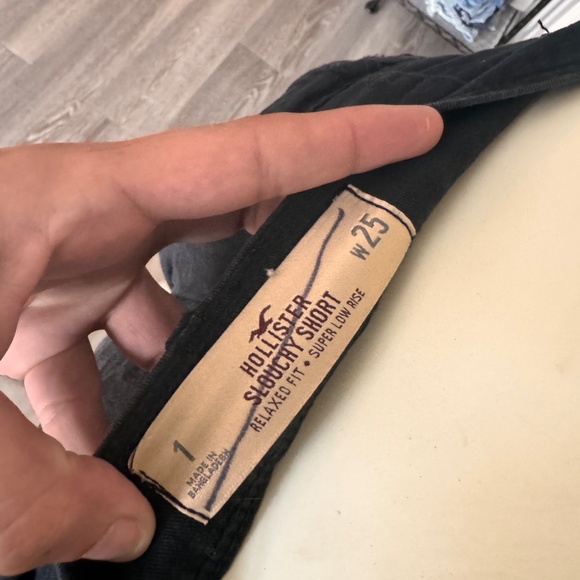 Hollister Shorts - Picture 7 of 7